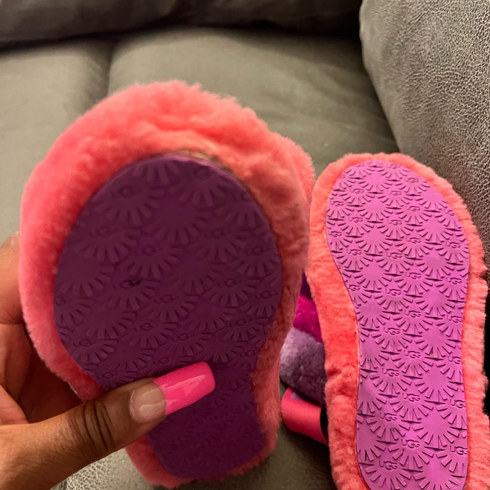 Ugg Slides - Picture 4 of 9